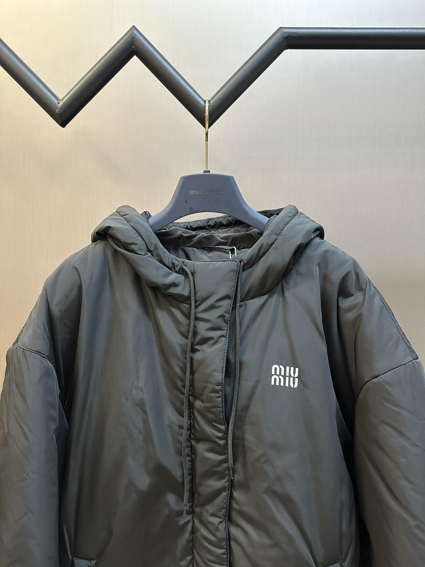 Пуховик Miu Miu Minimalist Shield "Black" фото № 8