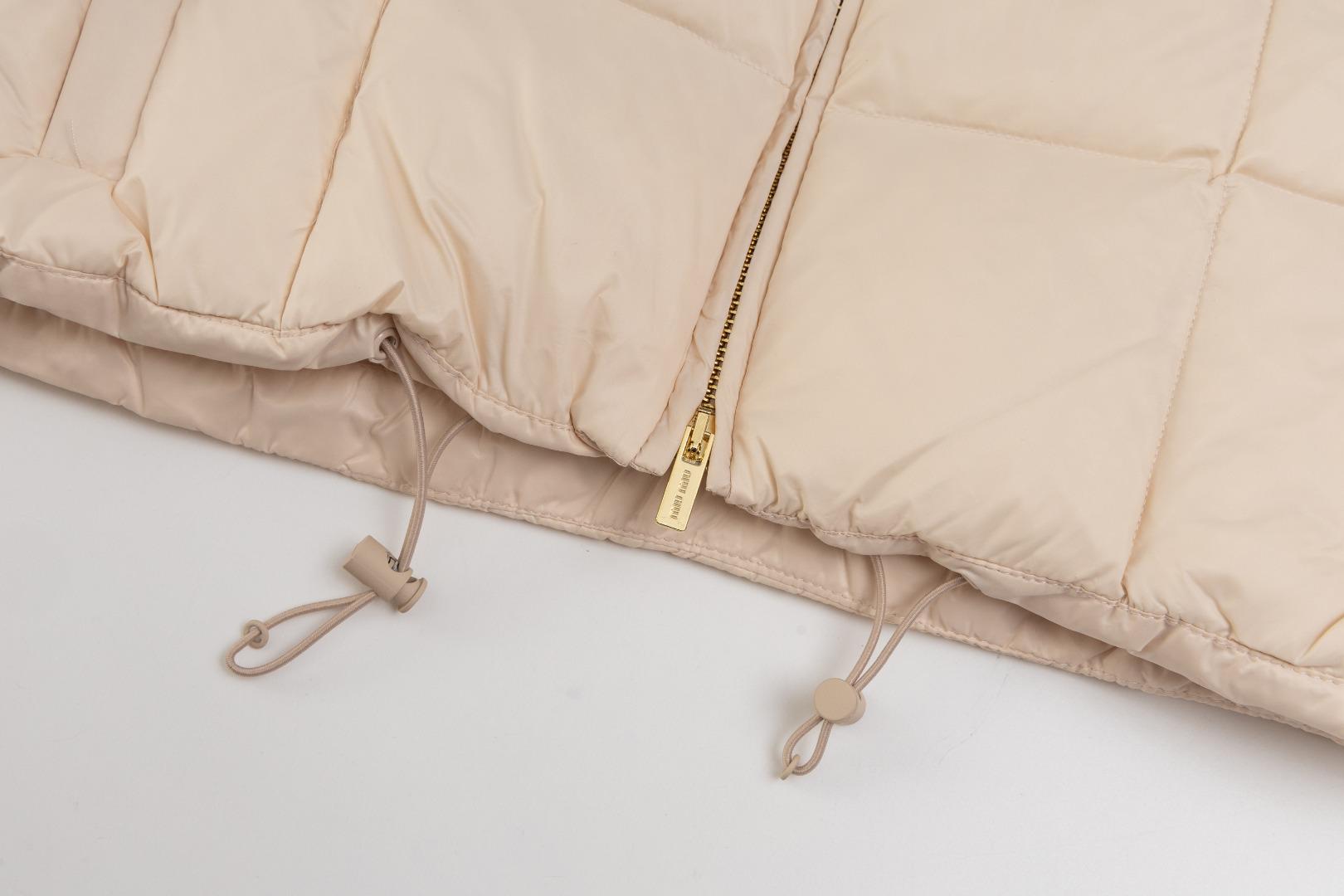 Пуховик Miu Miu Logo Block "Beige" фото № 4