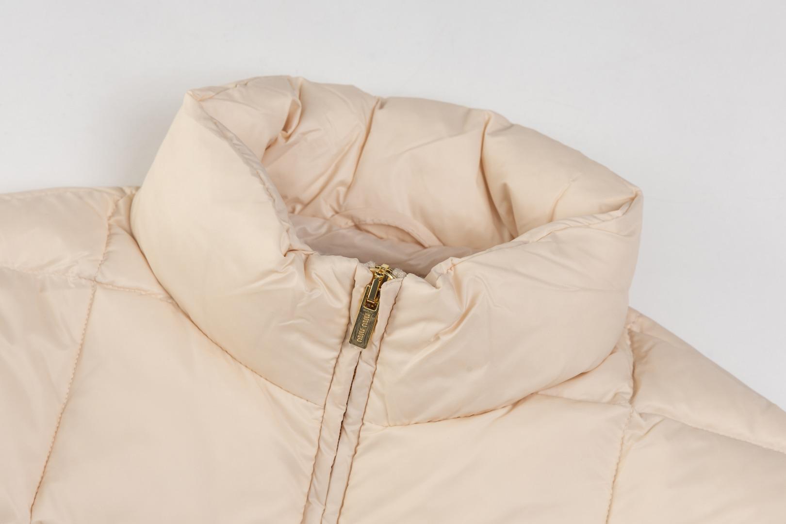 Пуховик Miu Miu Logo Block "Beige" фото № 8