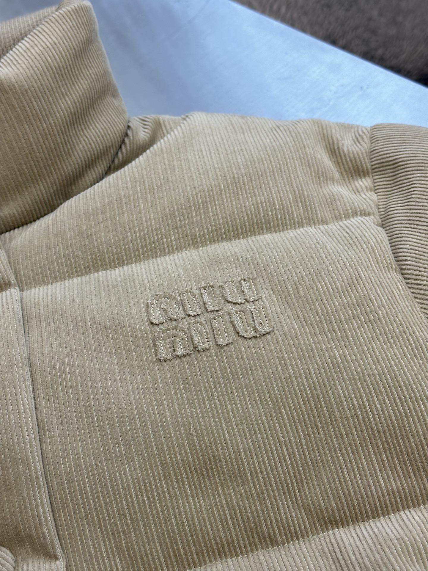 Пуховик Miu Miu Medium Weight Corduroy "Sand Beige" фото № 5