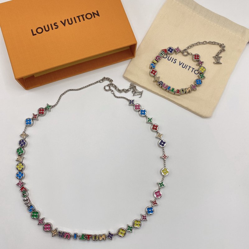 Ожерелье Louis Vuitton Multicolor Logo Symbols "Silver" фото № 2