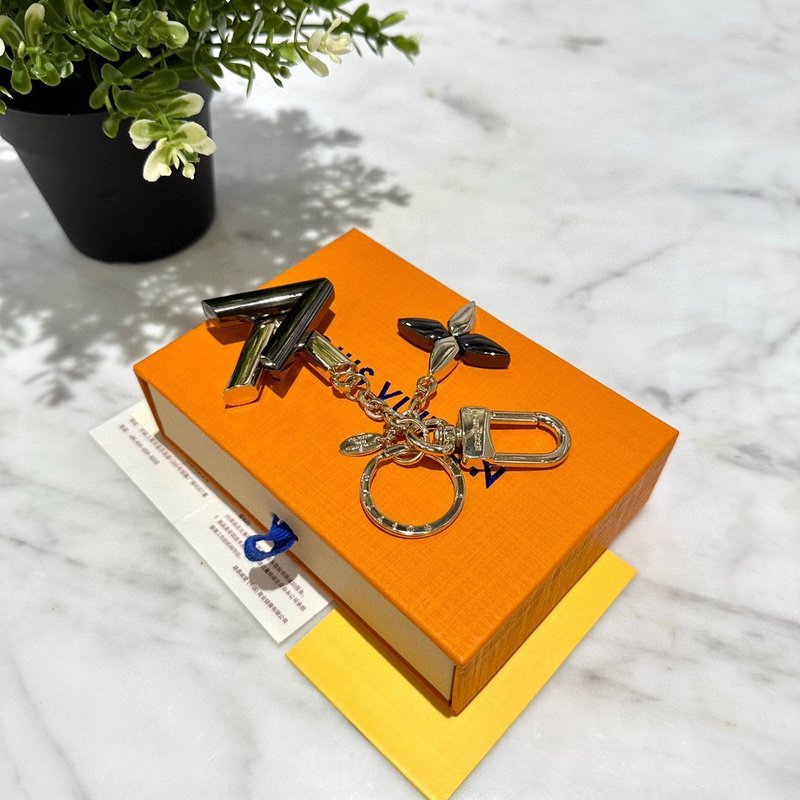 Брелок Louis Vuitton Big Logo Symbols "Gold" фото № 4