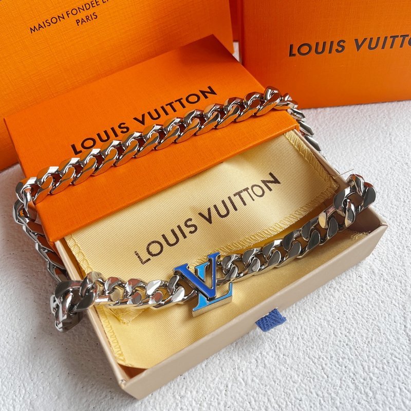 Подвеска Louis Vuitton Chain With Logo Clasp "Silver" фото № 3