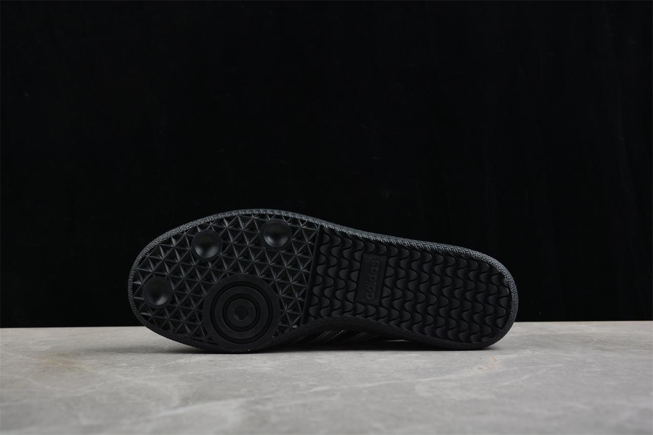 Atmos x Adidas Samba "Tuxedo" фото № 4