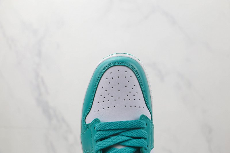 Air Jordan 1 Low "New Emerald" фото № 3
