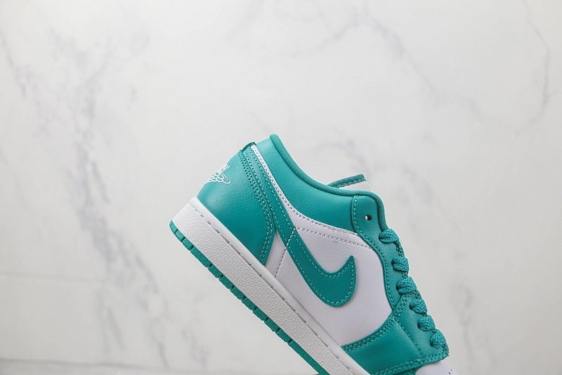 Air Jordan 1 Low "New Emerald" фото № 4