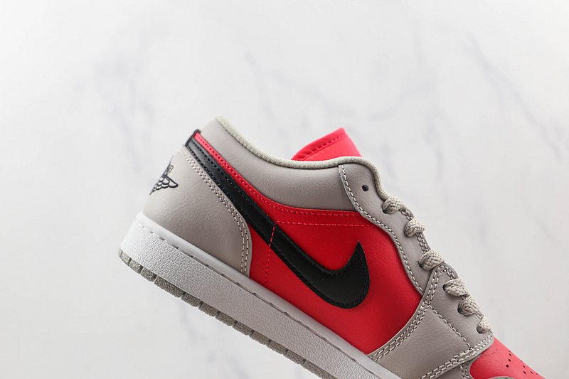Air Jordan 1 Low "Light Iron Ore Siren Red" фото № 4