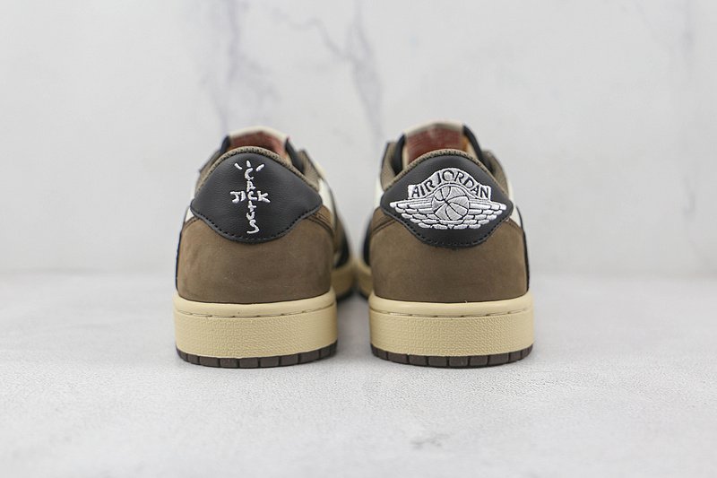 Travis Scott x Air Jordan 1 Low "Dark Mocha" фото № 6