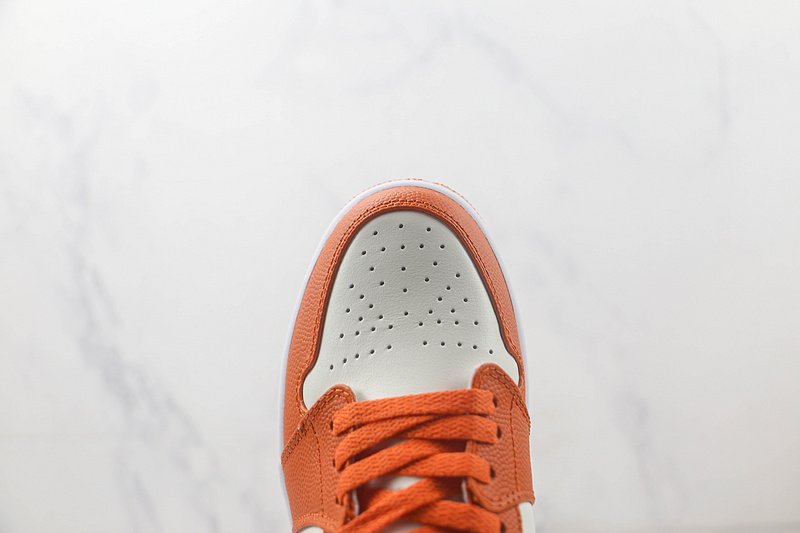 Air Jordan 1 Mid SE "Sport Spice Orange/White" фото № 3