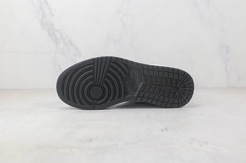 Air Jordan 1 Mid SE "Black/White" фото № 8