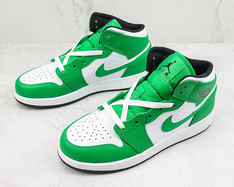 Air Jordan 1 Mid "Lucky Green (GS)" фото № 5