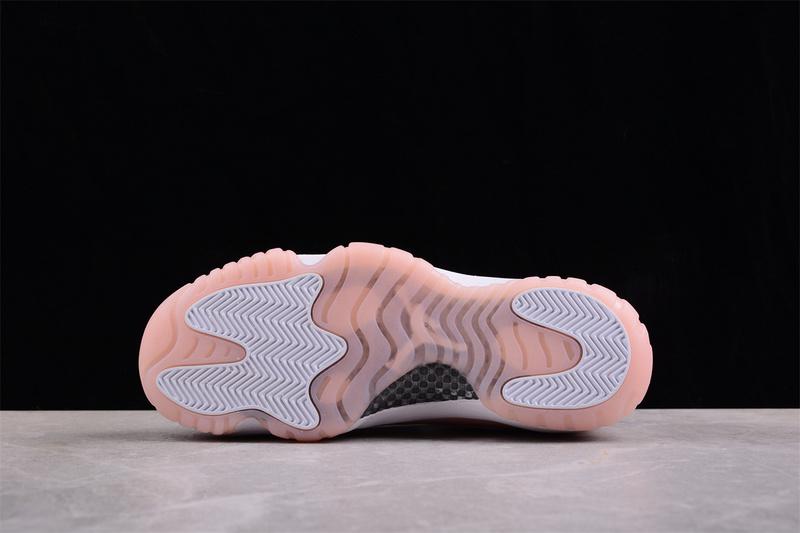 Air Jordan 11 Low "Legend Pink" фото № 3