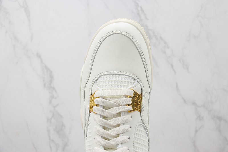 Air Jordan 4 "Cream White/Metallic Gold" фото № 4