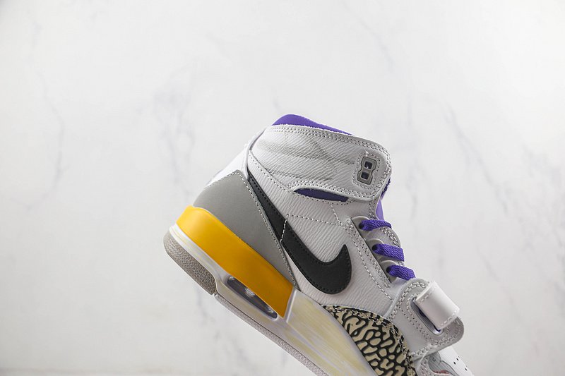 Air Jordan Legacy 312 High "Lakers" фото № 4