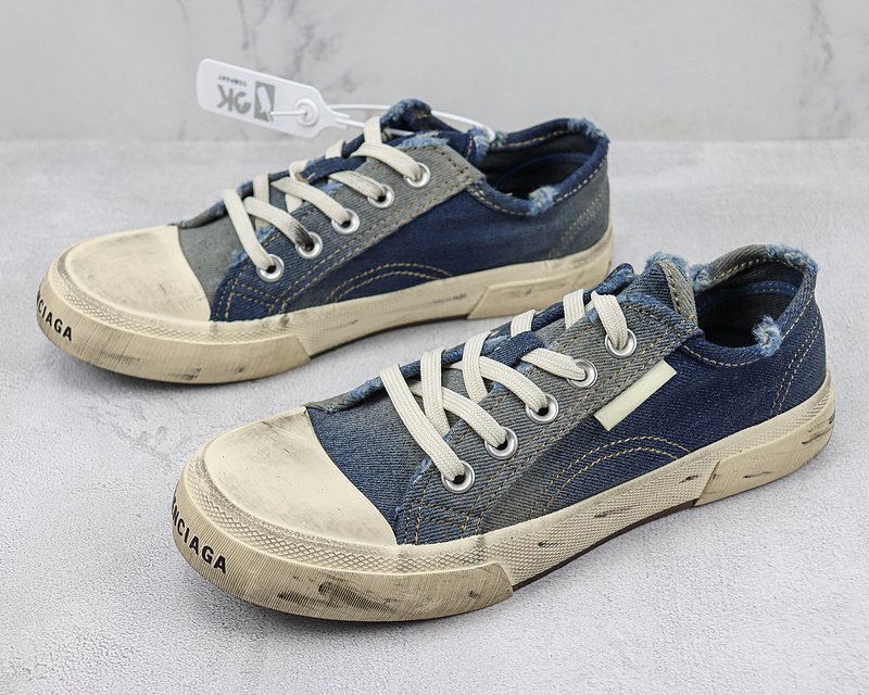 Balenciaga Paris Low "Destroyed Denim" фото № 5