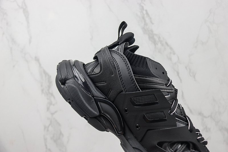 Balenciaga Track "Triple Black" фото № 3