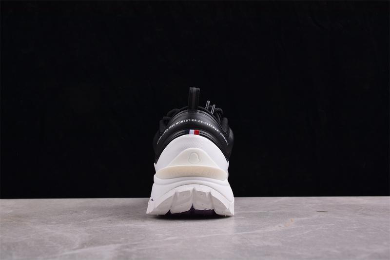 Moncler Trailgrip Lite "Blackout" фото № 9