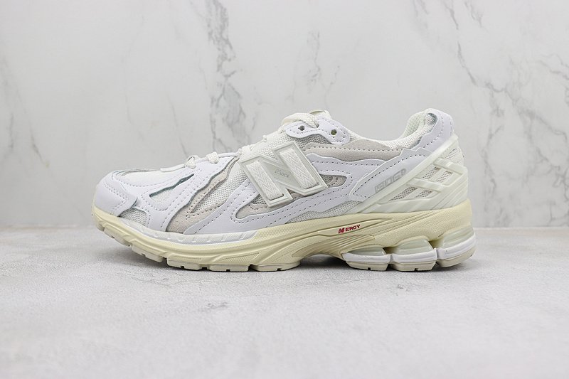 New Balance 1906R Protection Pack "White" фото № 2