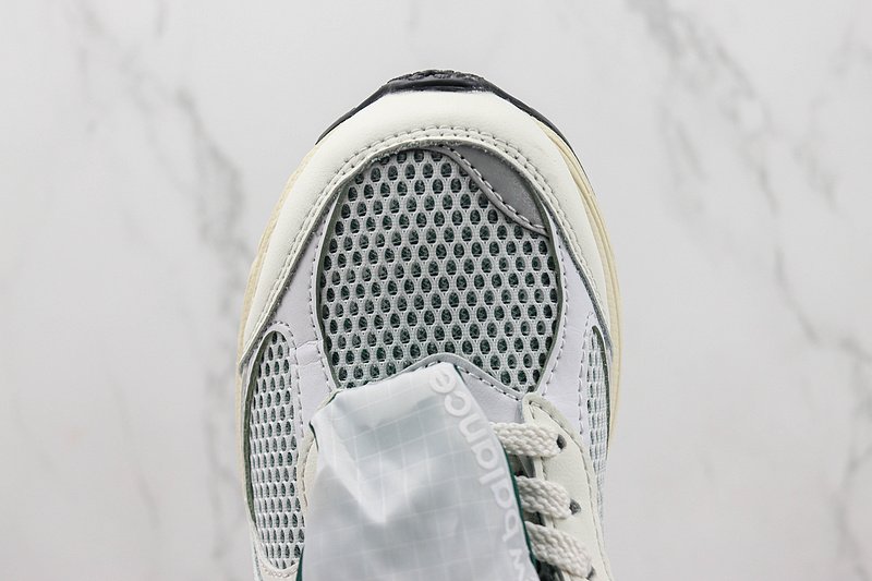 New Balance 2002R "Nightwatch Green" фото № 3