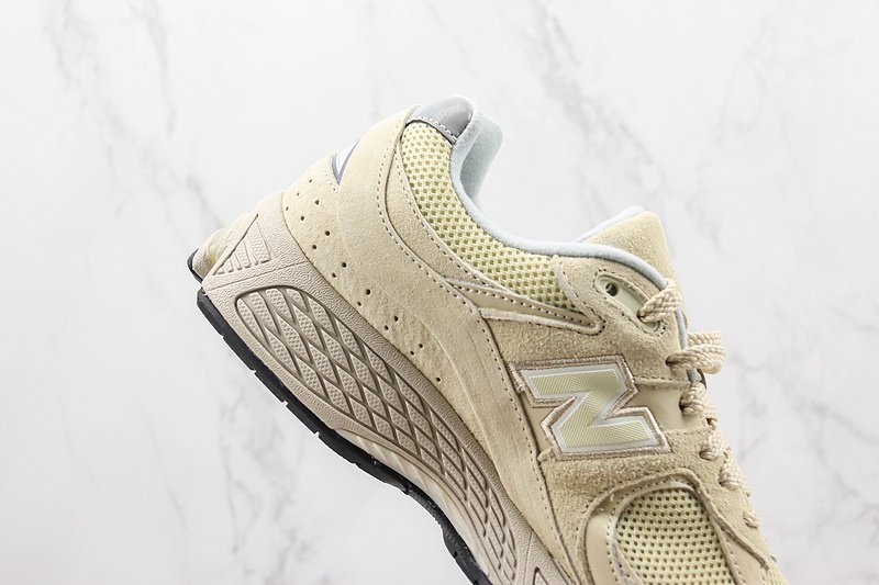 New Balance 2002R "Linen Fog" фото № 3