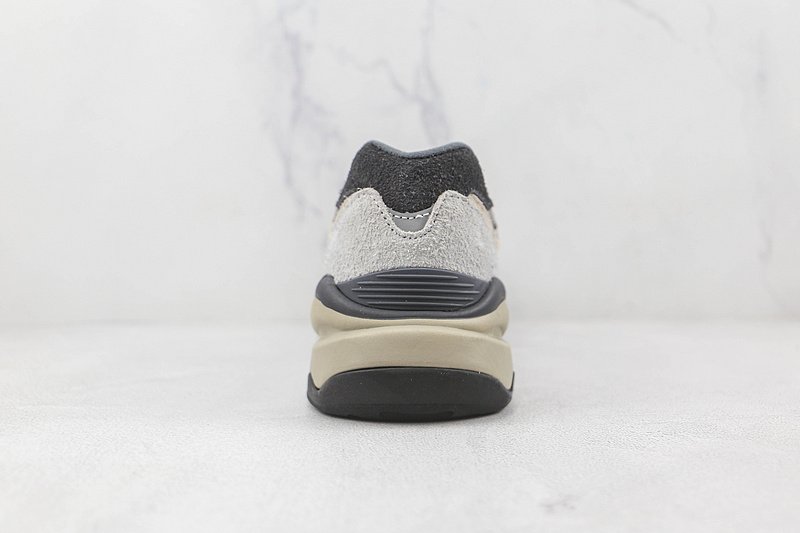 size? x New Balance 5740 "Greyscale" фото № 9