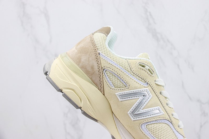 New Balance 990V4 "Milk White/Beige" фото № 3