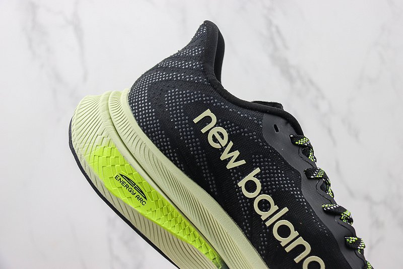 New Balance FuelCell RC Elite V2 "Black/Green" фото № 3