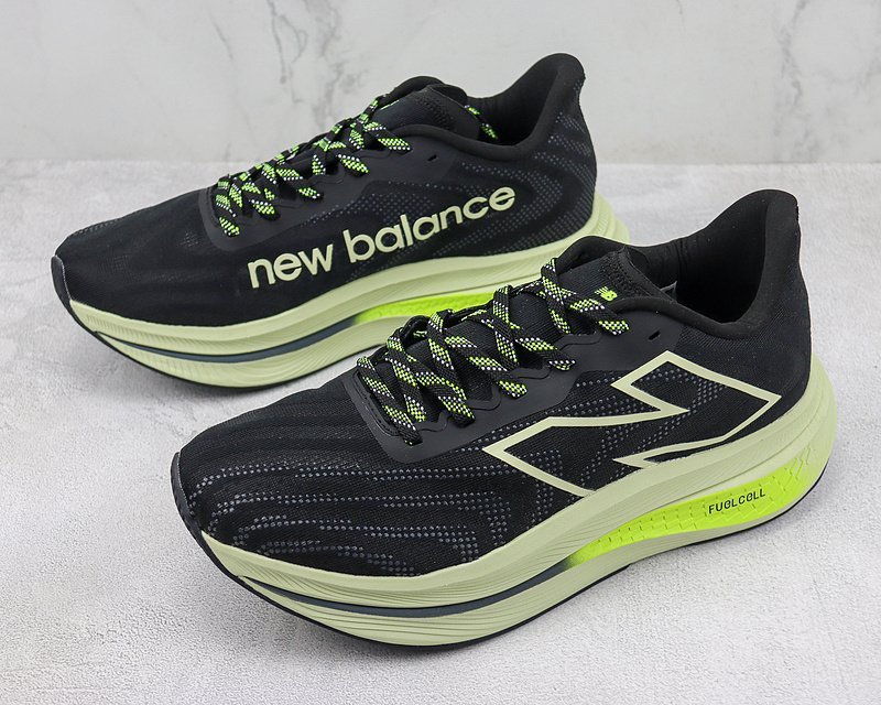 New Balance FuelCell RC Elite V2 "Black/Green" фото № 5