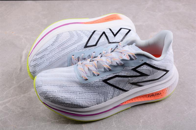 New Balance FuelCell SuperComp V2 "Ice Blue/Neon Dragonfly" фото № 6