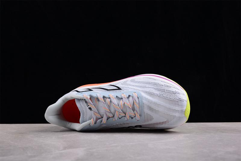 New Balance FuelCell SuperComp V2 "Ice Blue/Neon Dragonfly" фото № 3