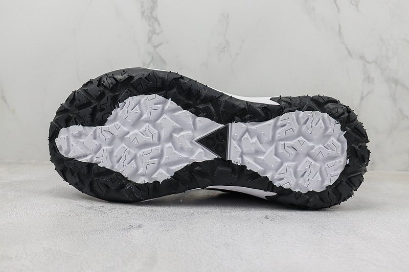 Louis Vuitton x Nike ACG Mountain Fly 2 Low "Black/White" фото № 8