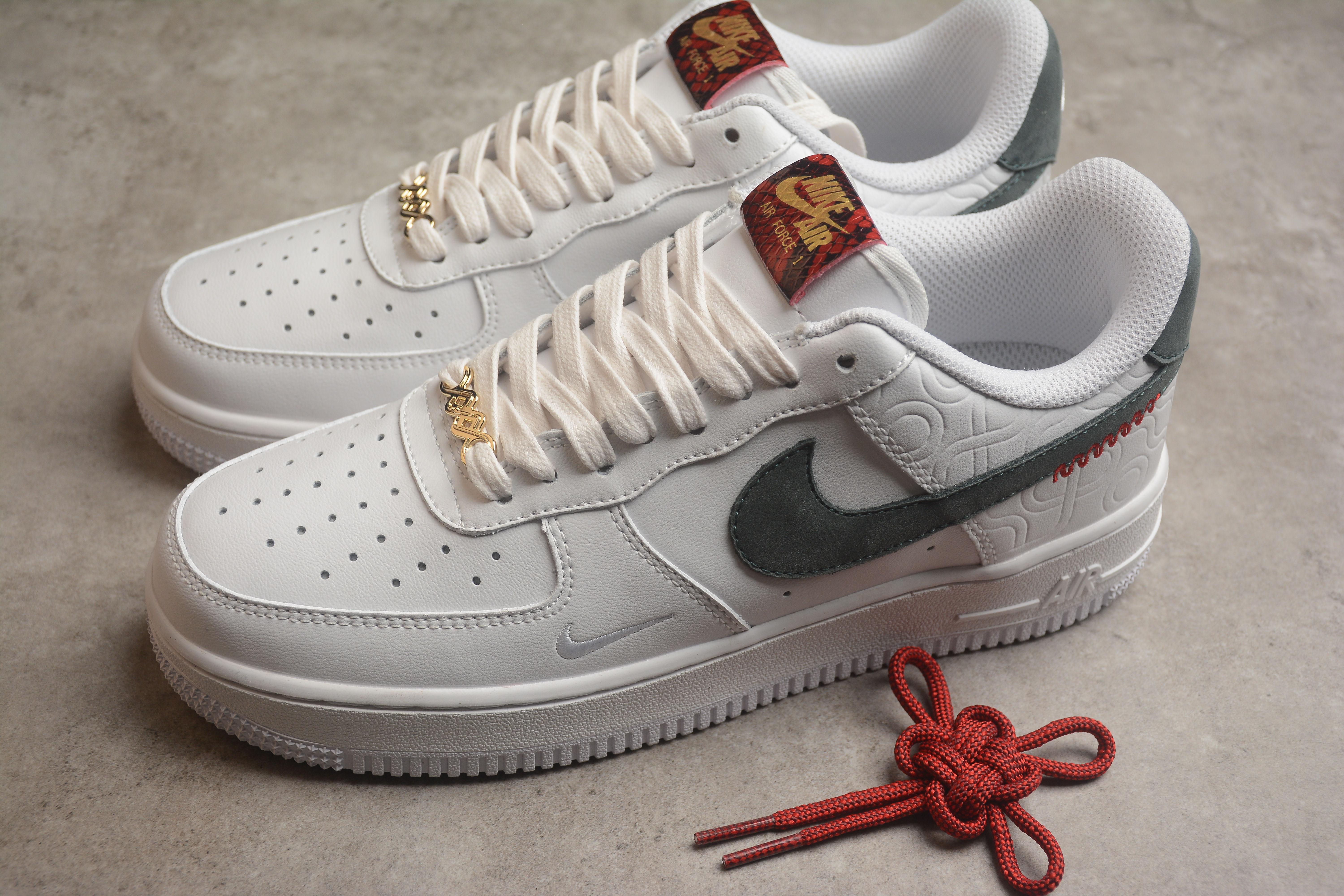 Nike Air Force 1 Low "Year of the Snake" фото № 6