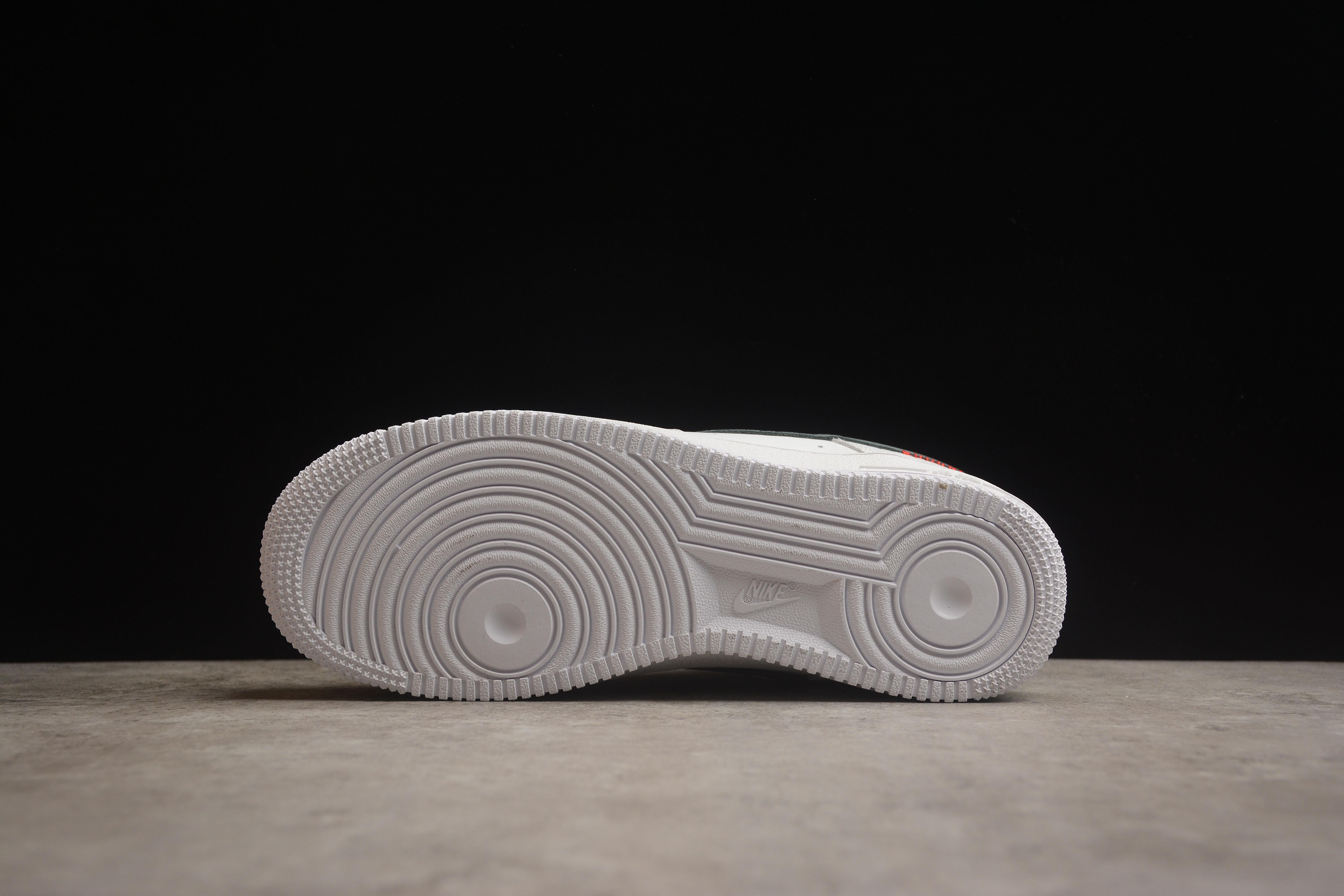 Nike Air Force 1 Low "Year of the Snake" фото № 4