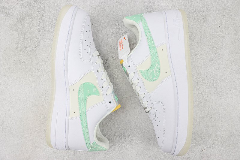 Nike Air Force 1 Low GS "Paisley Easter" фото № 6