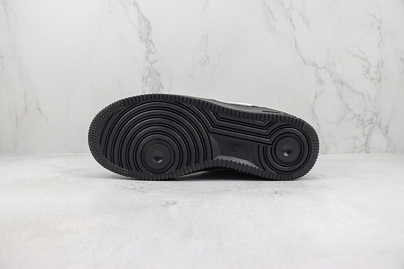 Nike Air Force 1 Low "White/Black/Magnified Hook" фото № 8