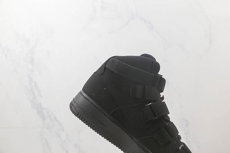 Billie Eilish x Nike Air Force 1 High "Black" фото № 3