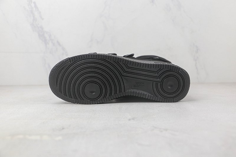 Billie Eilish x Nike Air Force 1 High "Black" фото № 8