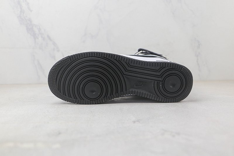 Nike Air Force 1 Mid "Black/Grey/White" фото № 8