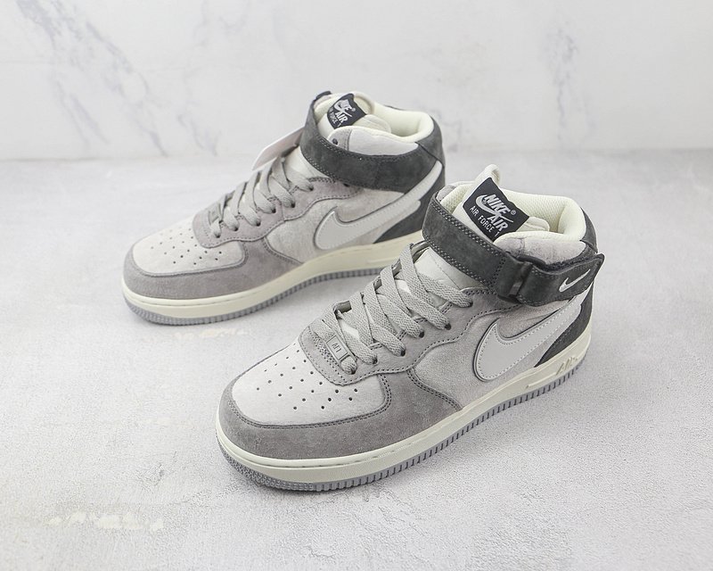 Nike Air Force 1 Mid "Triple Grey" фото № 5