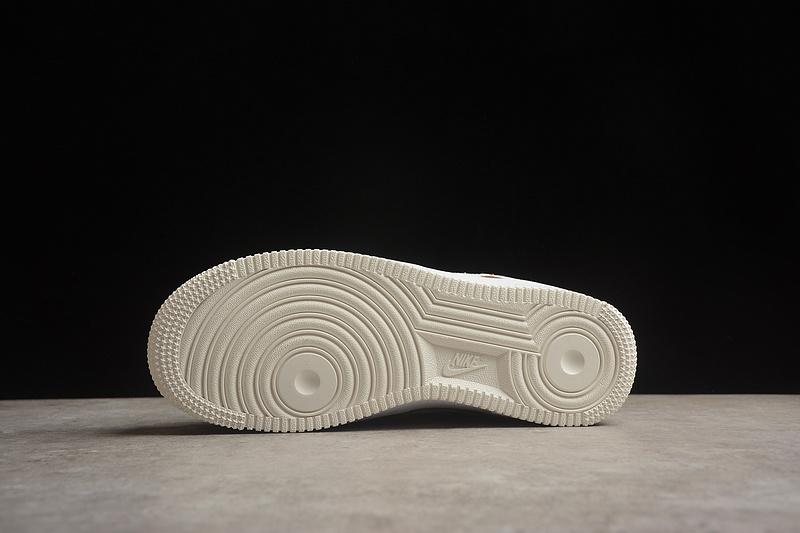 Nike Air Force 1 "Golden Zip" фото № 8