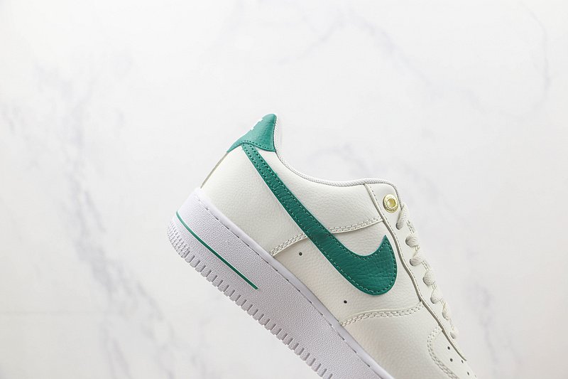 Nike Air Force 1 Low "Malachite" фото № 3