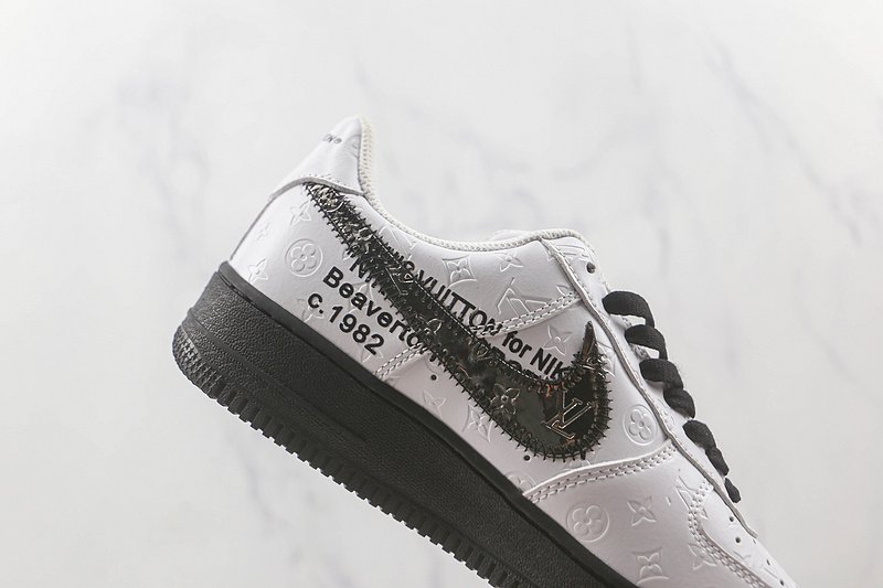 Louis Vuitton x Nike Air Force 1 Low "White" фото № 3