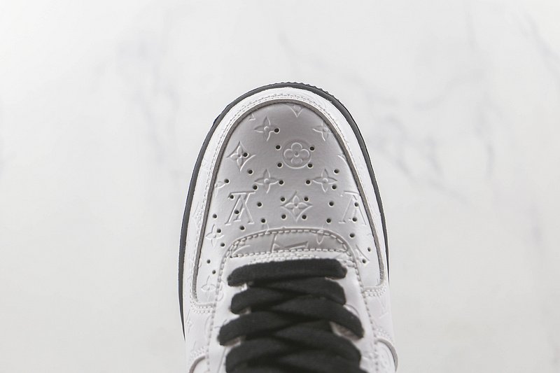 Louis Vuitton x Nike Air Force 1 Low "White" фото № 4
