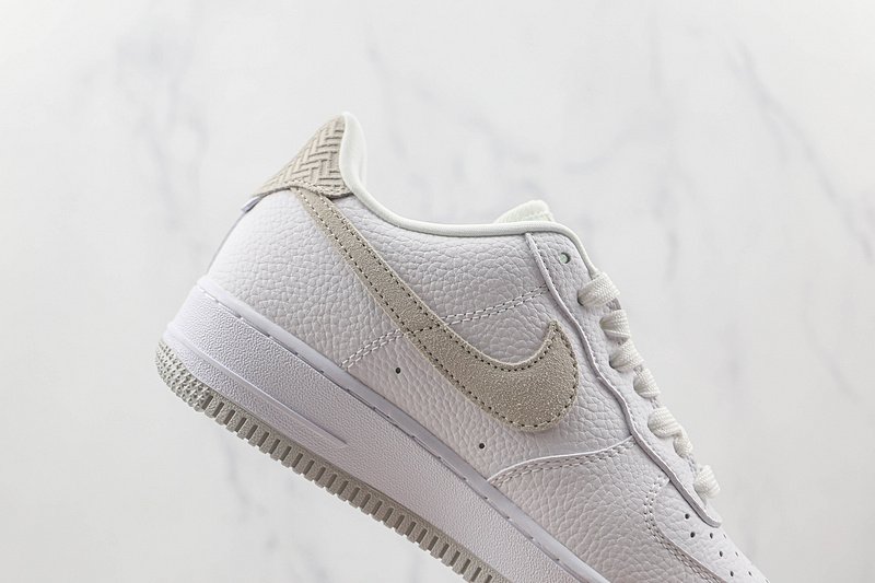Nike Air Force 1 Low "Summit White/Fossil" фото № 3