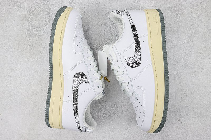 Nike Air Force 1 Low "50 Years Of Hip-Hop" фото № 6