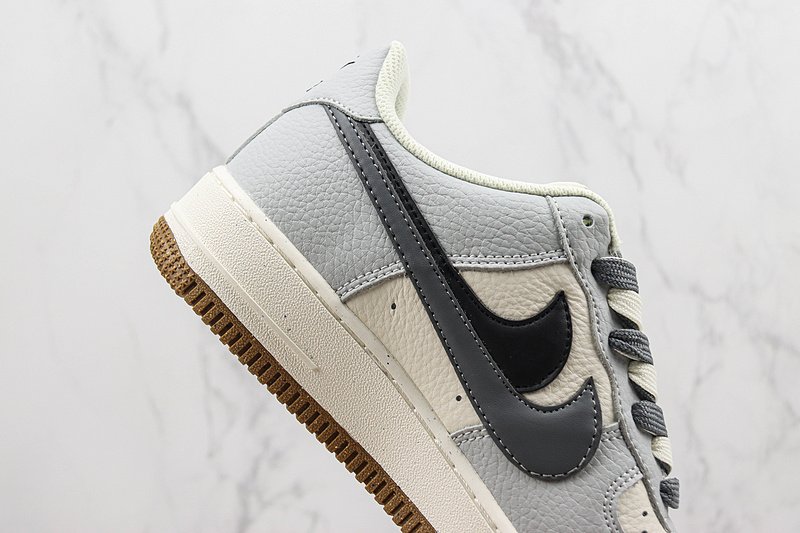 Nike Air Force 1 Low "Black/Grey Grizzly Bear" фото № 3