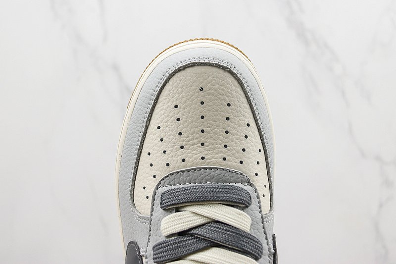 Nike Air Force 1 Low "Black/Grey Grizzly Bear" фото № 4