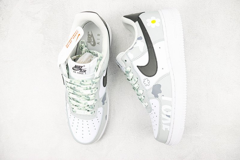 Nike Air Force 1 Low "Love and Flowers White/Grey/Black" фото № 6