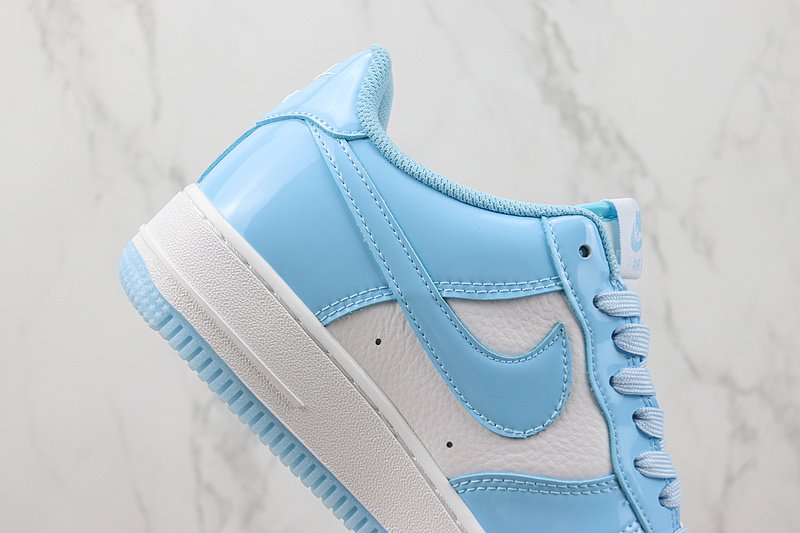 Nike Air Force 1 Low "North Carolina Blue" фото № 3
