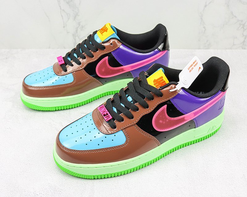 Undefeated x Nike Air Force 1 Low "Wild Berry/Brown/Black/Purple" фото № 5